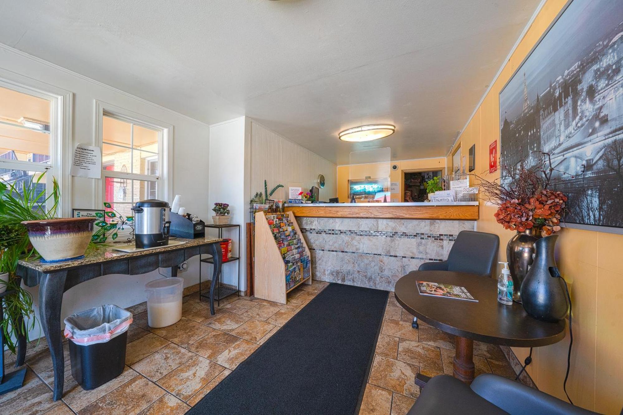 Budget By Oyo - Portland Clackamas 2*